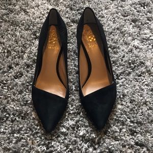 BLACK SUEDE VINCE CAMUTO HEELS 👠